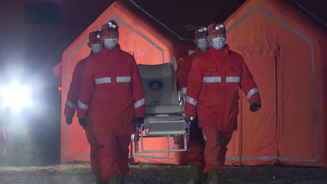 Altı ay uzayda kalan Çinli astronotlar Dünya'ya döndü 20